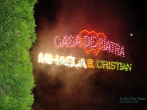 PANOU artificii CASA DE PIATRA cu inima dubla ROSIE